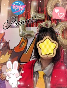 selfie with Rodimus at the Lost Light Cafe Transformers cupsleeve event