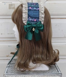photograph of Metamorphose Rose Palace headdress in green