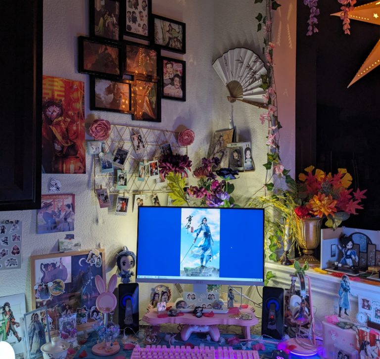 Razer PC setup at night for fall 2025, based on Liu Qingge from Scumbag System