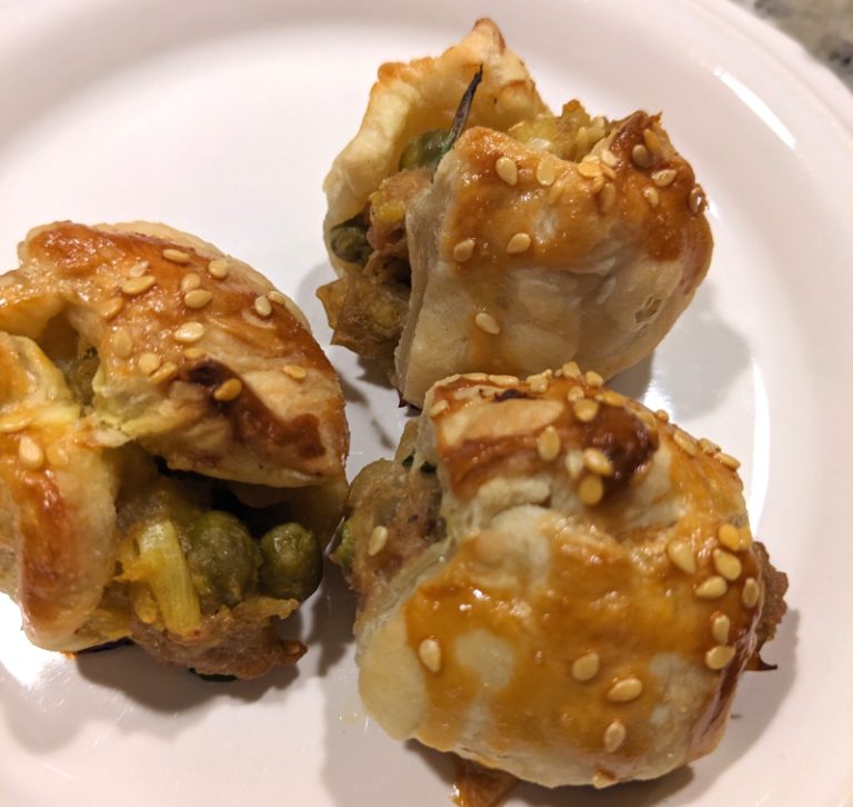 photograph of samosa puffs